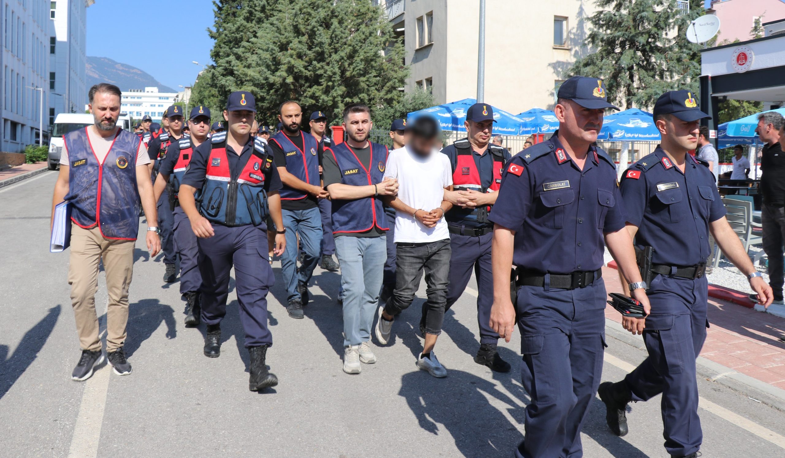 Denizli Merkezli Şebeke Türkiye’yi Dolandırmış…