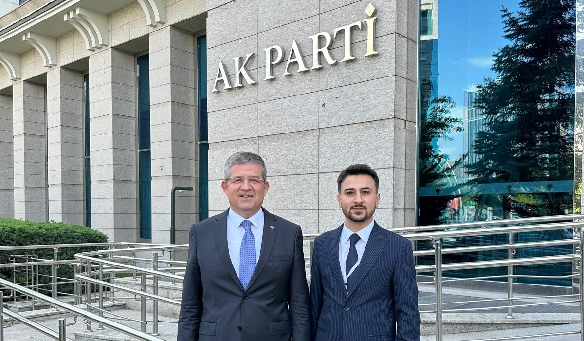 AK Parti Denizli Gençlik Kollarından Üye Rekoru