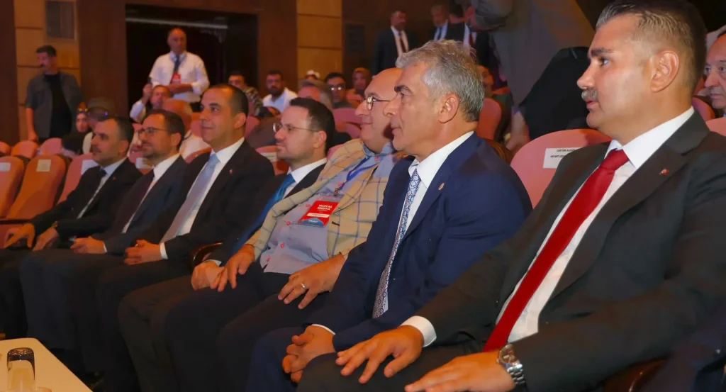 KGK Genel Başkanı Dim, Gazetecilik Meslek Birliği Yasa Taslağını Bakan Gürlek'e Sundu...