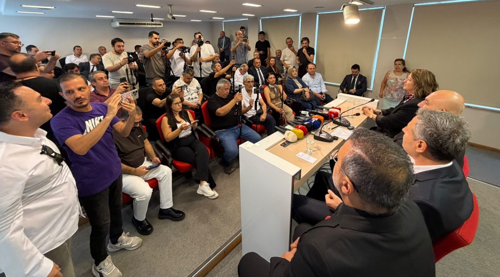 Faik Müftüler: Kapalı Kapılar Arkasından Değil, Sahadan Yöneteceğiz