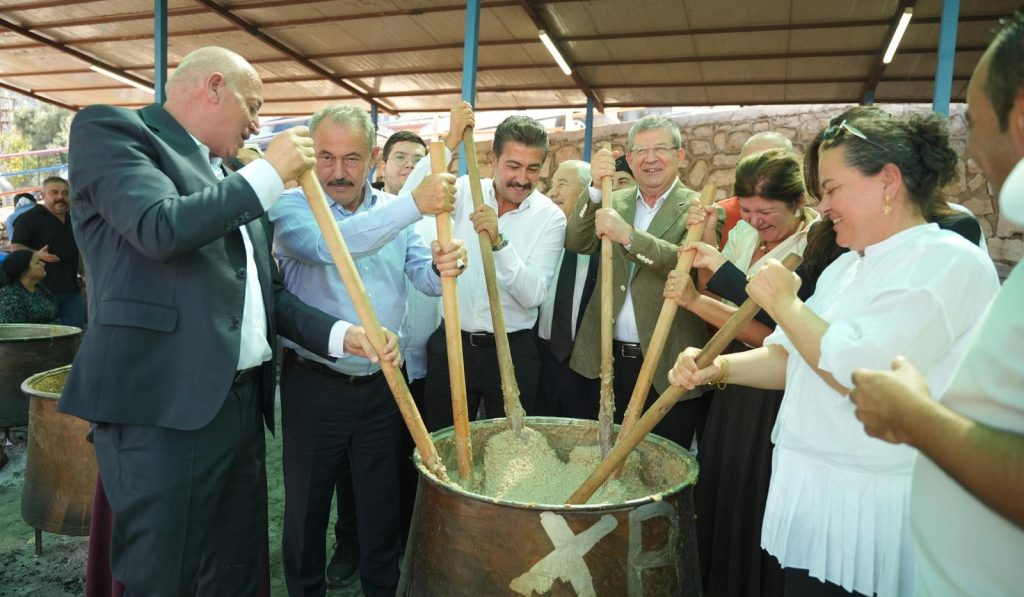 Babadağ'da Kazanlar Kaynadı, Binler Keşkeke Kaşık Salladı...