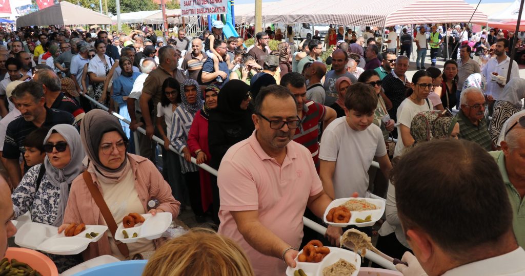 Babadağ'da Kazanlar Kaynadı, Binler Keşkeke Kaşık Salladı...