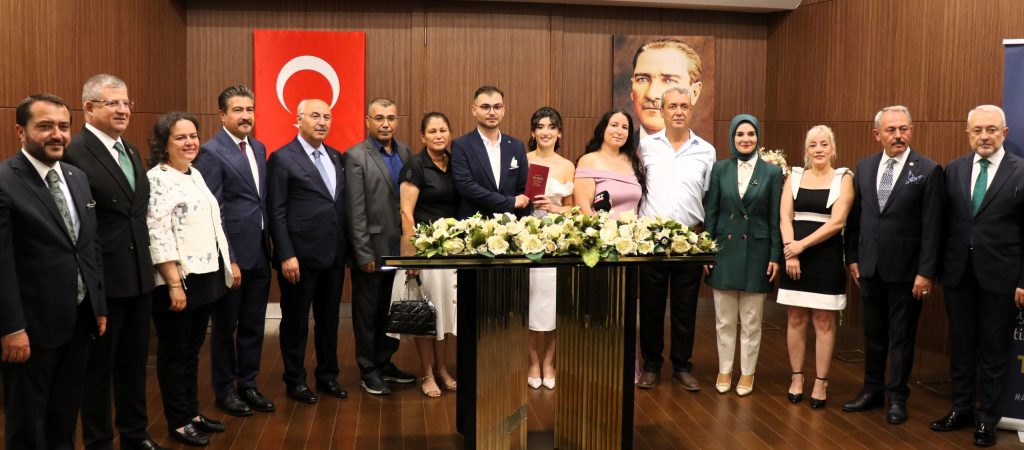 Bakan Göktaş, Denizli'de Gerçekleşecek Yeni Yatırımların Müjdesini Verdi...