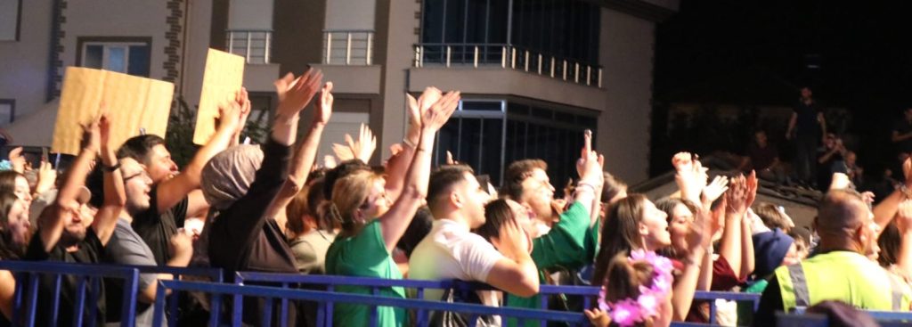 Çivril Elma Festivali Bülent Ersoy'la Taçlandı...