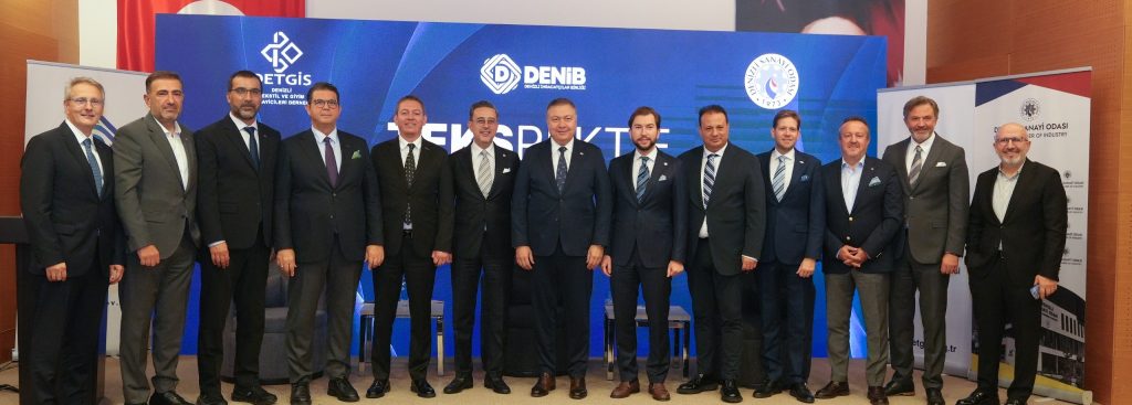 Denizli Tekstil ve Hazır Giyim Sektörüne Ev Sahipliği Yaptı...