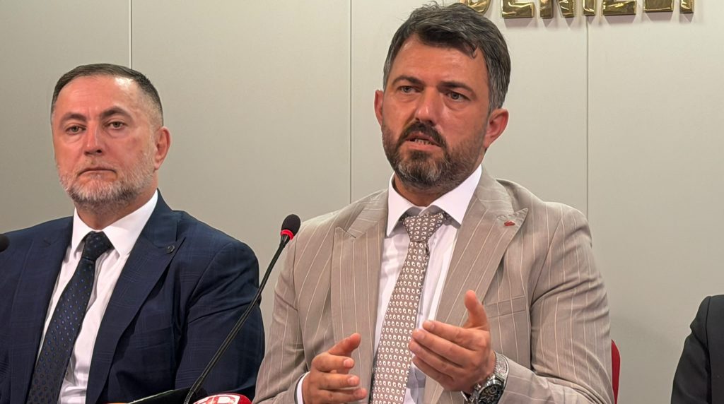 Denizli Borsa Başkan Adayı Yılanlı Projelerini Açıklamaya Devam Ediyor...
