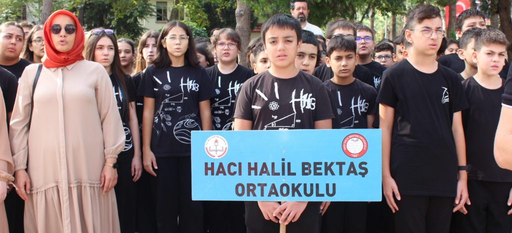 Denizli'de 2026-2027 Eğitim Öğretim Yılı Çelenk Töreniyle Başladı...