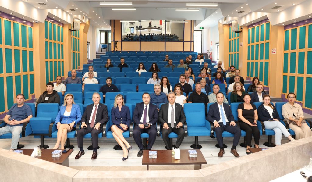 Denizli OSB'de İhracatta Finansman Yönetimi Anlatıldı...