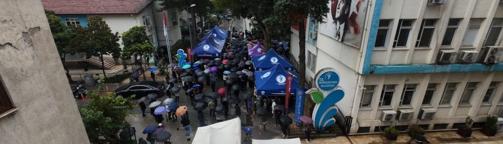 Başkan Doğan'ı, Sağanak Yağmura Rağmen Yalnız Bırakmadılar...