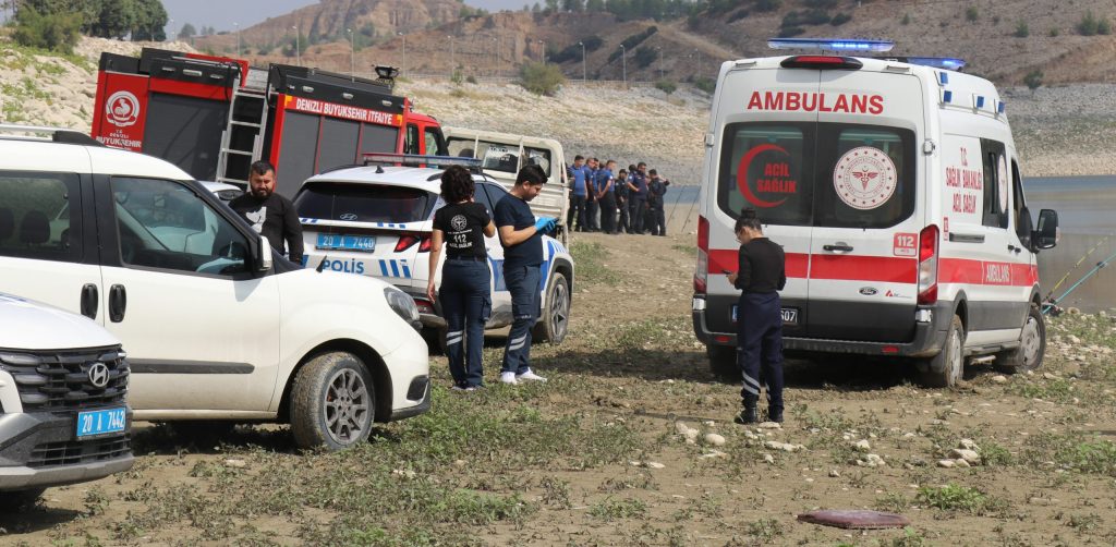 Denizli'de Baraj Gölünde Bir Erkek Cesedi Bulundu...