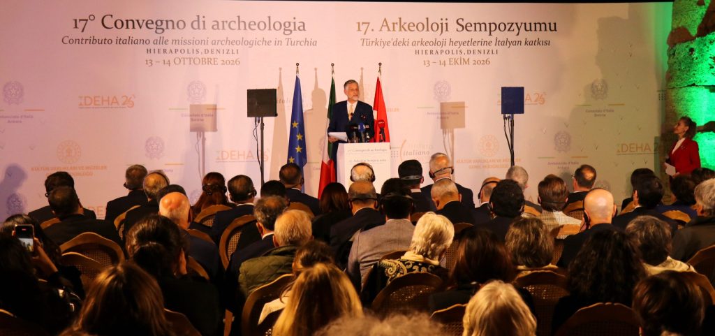 Denizli'de Konuşan Bakan Ersoy, Türkiye Arkeolojisinin Yeni Vizyonunu Anlattı...